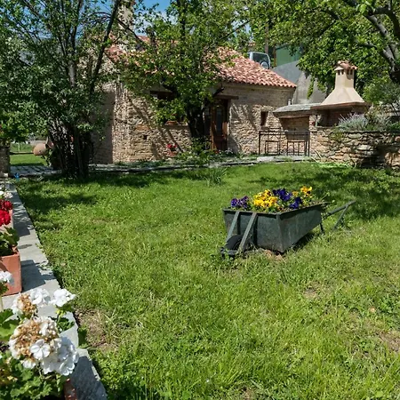 Paradosiako Saratsi - Traditional 3* Volos