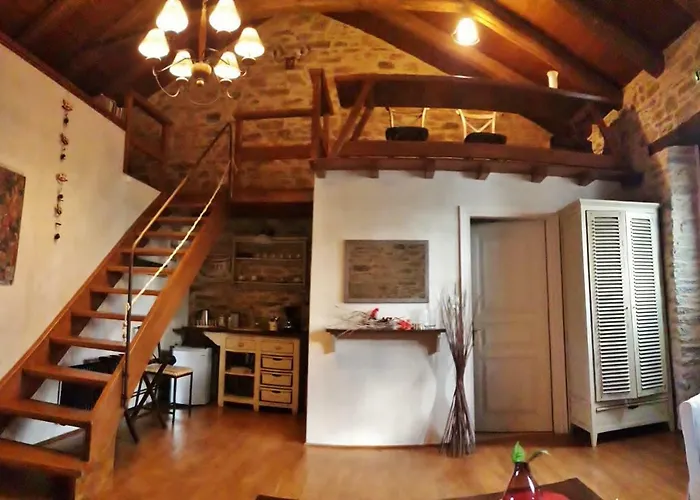 Paradosiako Saratsi - Traditional Maison d'hôtes