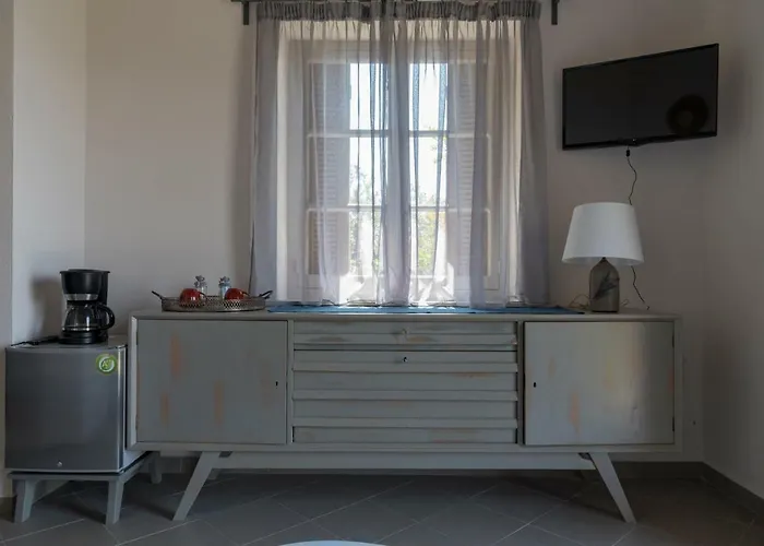 Paradosiako Saratsi - Traditional 3*