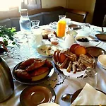 Paradosiako Saratsi - Traditional Casa de hóspedes 3*