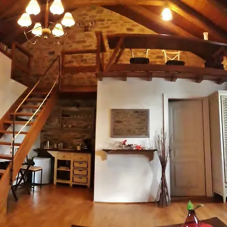 Paradosiako Saratsi - Traditional בית הארחה