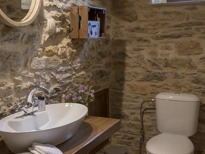 Paradosiako Saratsi - Traditional Guest house Volos