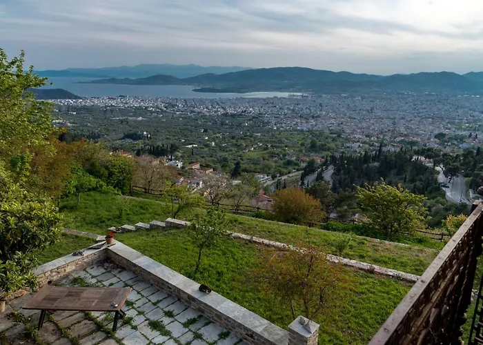 Paradosiako Saratsi - Traditional 3*